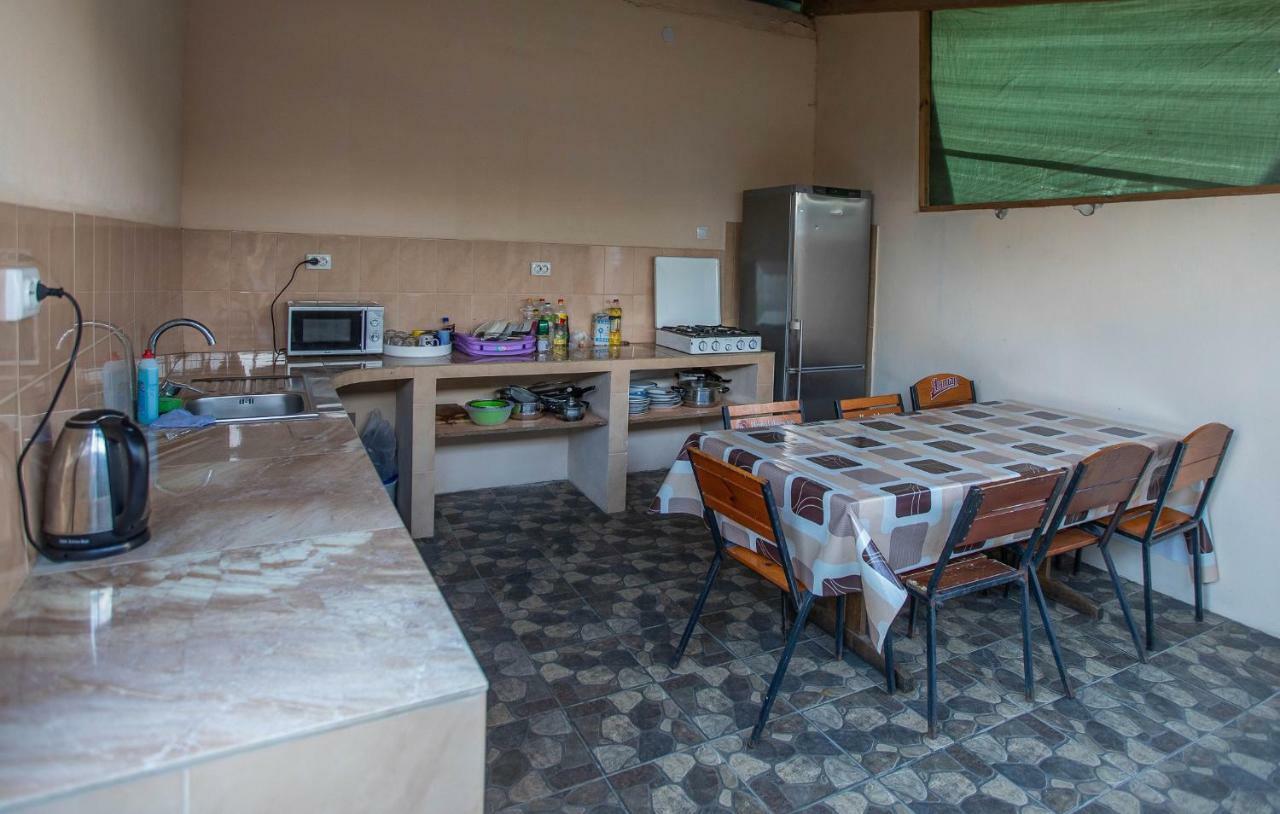 Amalia Hotel Zaliznyy Port Εξωτερικό φωτογραφία